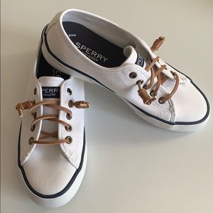 NWT! Sperry Top-sides Memory Foam shoes (size-5)